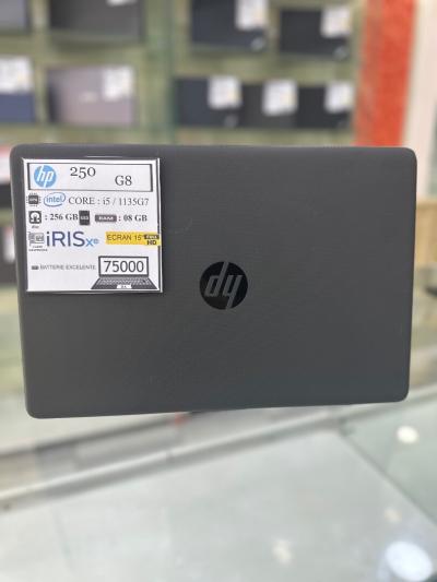 HP 250 G8 i5 - 1135 G7 256/08 GB