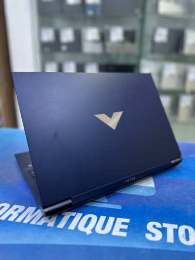 HP VICTUS 16 CORE : INTEL I5 _ 11400H DISC :  512 GB  (SSD)  RAM : 16 GB  RTX 3050 04GB