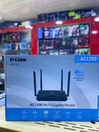 ACCESS POINT D-LINK DIR-825M AC1200 4 ANTENNES PORTS GIGABIT 