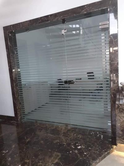 ديكورات-و-ترتيب-vitrine-et-reparation-أولاد-فايت-الجزائر