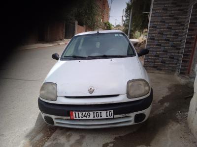 سيارة-صغيرة-renault-clio-2-2001-عمر-البويرة-الجزائر