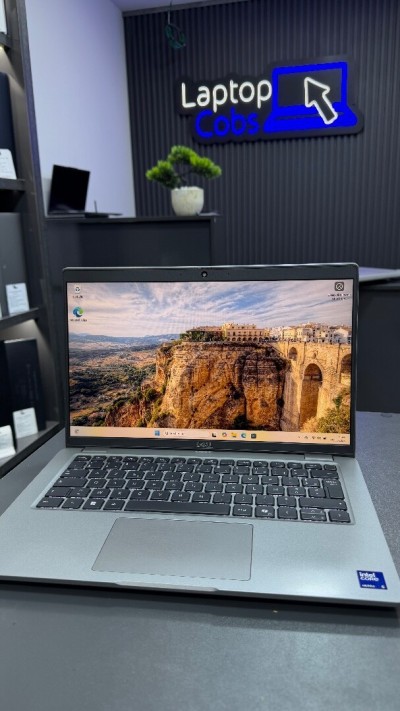 Dell latitude 5450 ultra 5 135U 16gb ddr5 256gb Intel r graphics écran 14 FHD