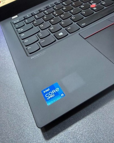 (VENDU) LENOVO THINKPAD T14S i5-1145G7. 2.60GHZ 16Gb DDR4 256Gb SSD ECRAN 14 FHD TACTILE