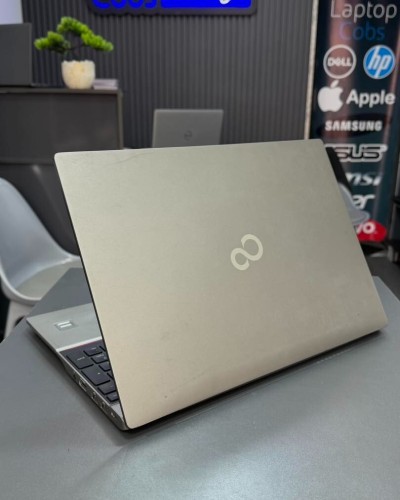 FUJITSU LIFEBOOK I7 1355U ram 16Gb DDR4 disque 512Gb ssd  INTEL UHD GRAPHICS  ecran  15.6 FHD