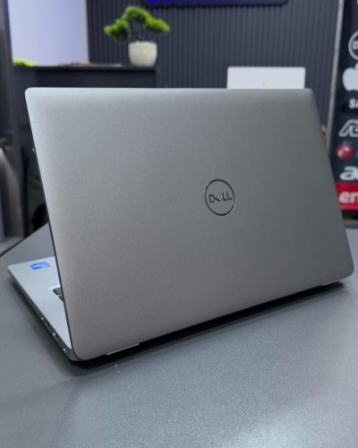 DELL LATITUDE 5440 i5 1345U  1.60GHZ 16Gb DDR4 256gb SSD INTEL IRIS XE GRAPHICS ECRAN 14p  FHD  
