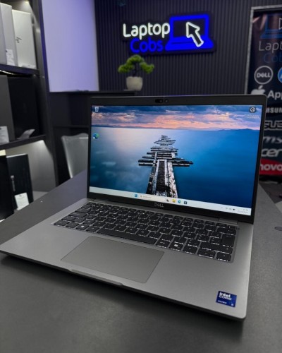 DELL LATITUDE 5450 ULTRA5 125U 16Gb DDR5 extensibl 512Gb Nvme SSD  INTEL (R) Graphics 14FHD