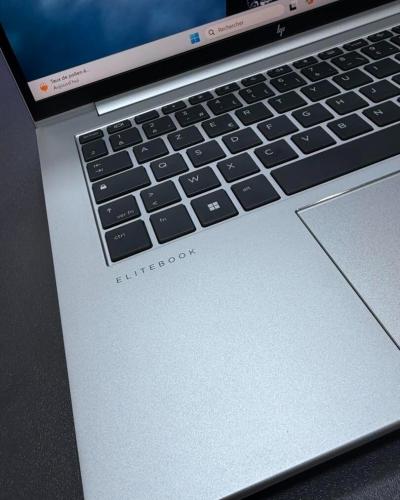 ( vendu ) HP ELITEBOOK 845 G11 RYZEN 7 8840HS 3.3g 32Gb DDR5 256gb SSD AMD RADEON 780M ECRAN 14 FHD