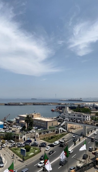 بيع شقة 3 غرف الجزائر الجزائر وسط