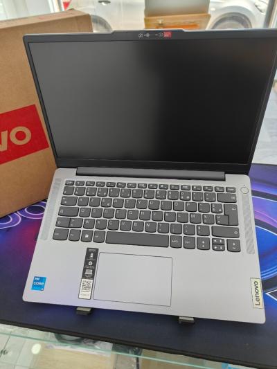 LENOVO IdeaPad Slim 3 i5-12450H 16G RAM 512SSD 14FHD JAMAIS UTILISÉ SOUS EMBALLAGE