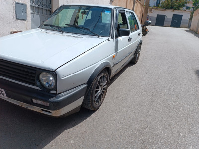 سيارة-صغيرة-volkswagen-golf-2-1988-بولوغين-الجزائر