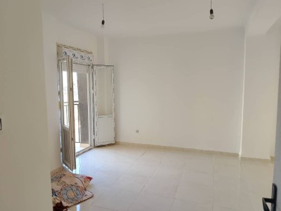 كراء شقة 4 غرف الجزائر درارية