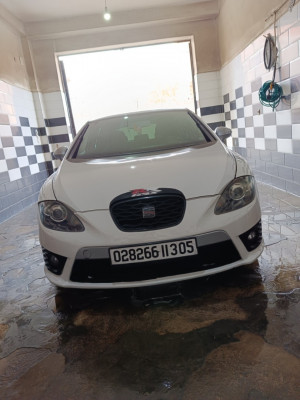 moyenne-berline-seat-leon-2013-batna-algerie