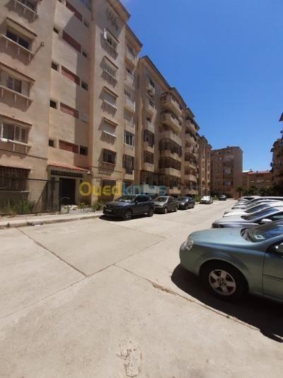 Sell Apartment F4 Alger Bouzareah