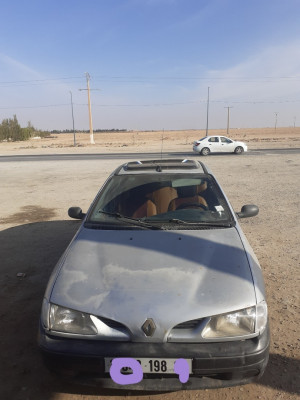 citadine-renault-megane-1-1998-azeffoun-tizi-ouzou-algerie