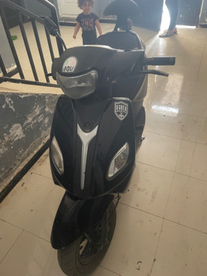 motos-scooters-vms-joki-2020-ouled-fayet-alger-algerie
