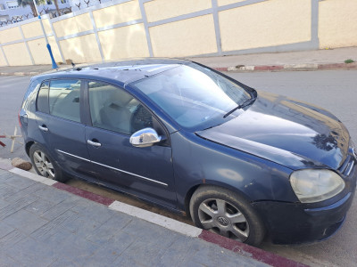 average-sedan-volkswagen-golf-5-2006-cherchell-tipaza-algeria