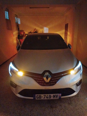 voitures-renault-clio-5-2021-constantine-algerie