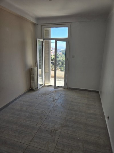 appartement-location-niveau-de-villa-f4-alger-el-mouradia-algerie