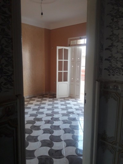 كراء شقة 3 غرف البليدة بني تامو