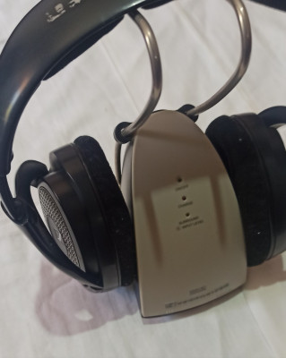 headset-microphone-casque-sans-fil-sennheiser-hdr-les-eucalyptus-alger-algeria