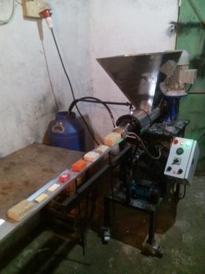 industrie-fabrication-machine-savonnette-lakhdaria-bouira-algerie