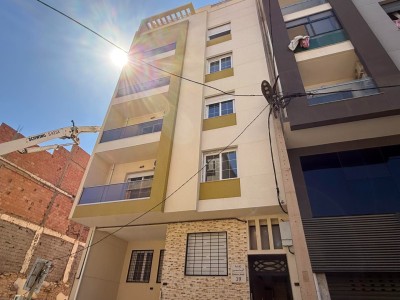 Sell Apartment F4 Oran Oran