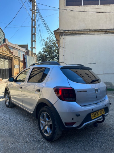 voitures-dacia-sandero-2018-stepway-dar-el-beida-alger-algerie