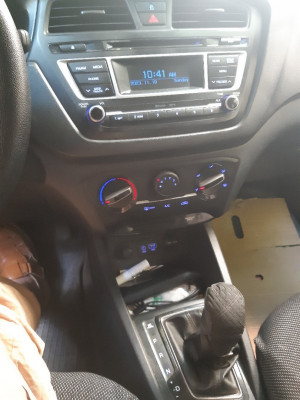 CACHE DE ROUE HYUNDAI I20 86811-1J500 - Oum El Bouaghi Algérie