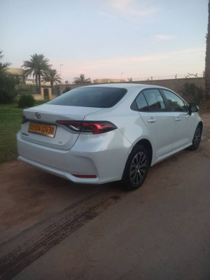 voitures-toyota-corolla-2024-hassi-messaoud-ouargla-algerie