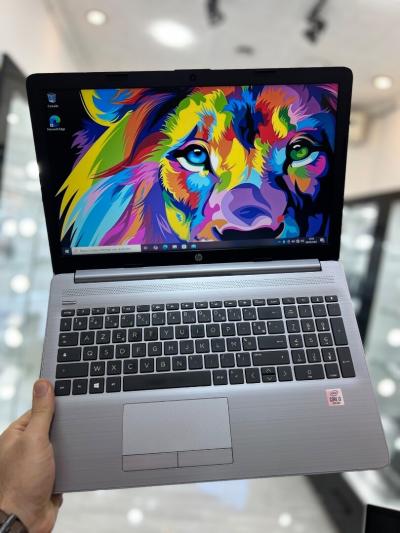 HP Laptop 15s 15.6" FHD, Intel Core i3 1005G1 - 8Gb Ram - 256Gb SSD - Intel UHD Graphics 