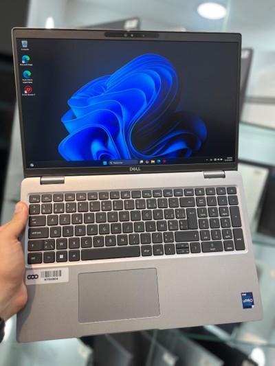 Dell Latitude 5540 FHD - i7 1365U - 32Go - 512Go - Intel UHD Graphics