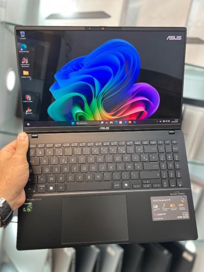 Asus VivoBook S15 OLED 120Hz - Snapdragon X Plus - 16Go - 512Go - Adreno GPU