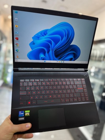 MSI KATANA GF76 15.6" FHD 144Hz - i7 11800H - 16Gb - 512Gb - Nvidia GeForce RTX 3050