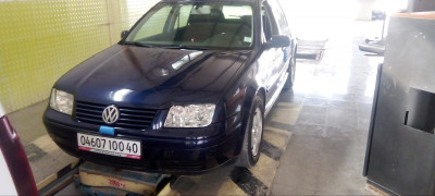 voitures-volkswagen-bora-2000-4-khenchela-algerie