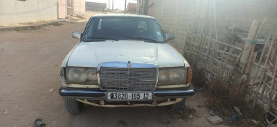 large-sedan-mercedes-classe-e-1985-tlidjene-tebessa-algeria