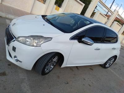 citadine-peugeot-208-2015-allure-ain-yagout-batna-algerie