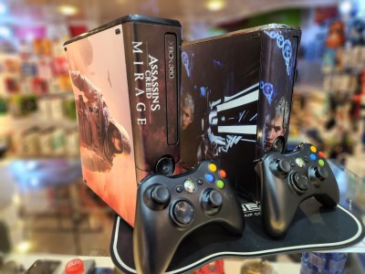 Xbox 360 slim + 40 jeux Xbox 360 slim + 40 jeux