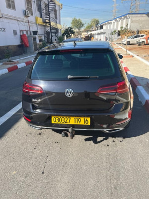 moyenne-berline-volkswagen-golf-7-2019-drive-said-hamdine-alger-algerie