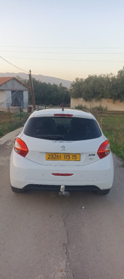 voitures-peugeot-208-2015-allure-tizi-ouzou-algerie