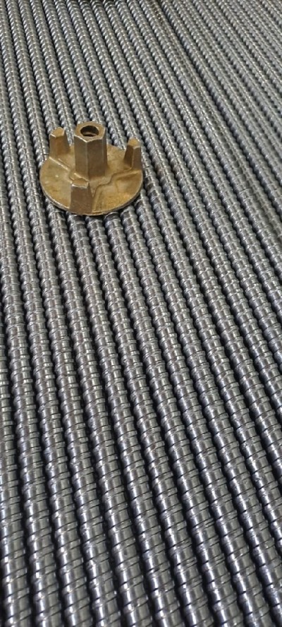 Tige de coffrage 6m brute (Tige de serrage pour coffrage).