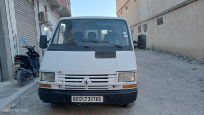 fourgon-reanault-trafic-1997-bejaia-algerie