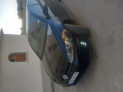 voitures-volkswagen-golf-7-2015-biskra-algerie