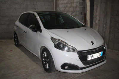 citadine-peugeot-208-2015-allure-chelghoum-laid-mila-algerie