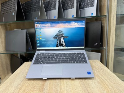 LAPTOP DELL LATITUDE 5520| i5 11eme| RAM 8Go| SSD 256Go| Écran 15,6 FHD| clavier Lum| empreinte