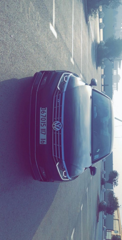 voitures-volkswagen-passat-2017-r-line-dar-el-beida-alger-algerie