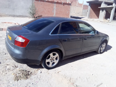 berline-audi-a4-2002-bordj-bou-arreridj-algerie