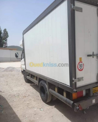 camion-hyundai-hd35-2017-el-oued-algerie