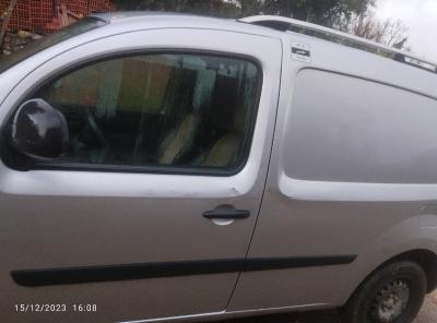 commerciale-renault-kangoo-2014-confort-beni-amrane-boumerdes-algerie