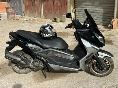 motos-scooters-v-max-200-larbaa-nath-irathen-tizi-ouzou-algerie