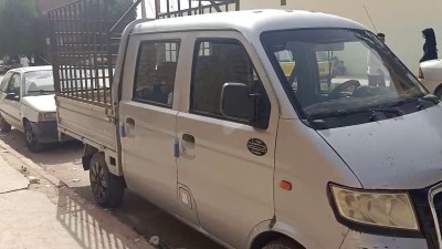 Cherche chauffeur polyvalant véhiculé possède un kamion نبحث عن سائق يمتلك شاحنة